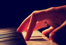 公交车“兼职”送快递 多地探索城市物流配送新模式